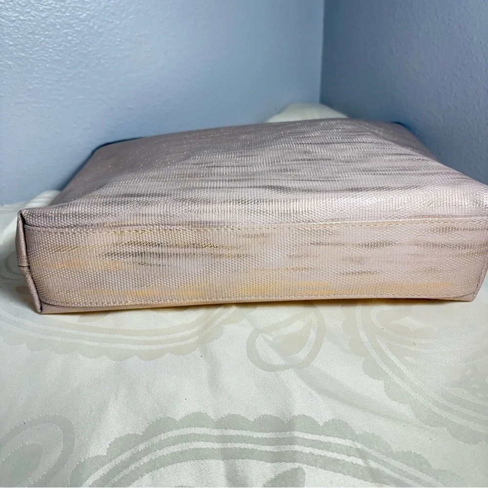 Elegant Cream Women's cosmetic Bag